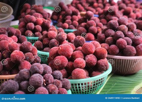 what are china berries good for